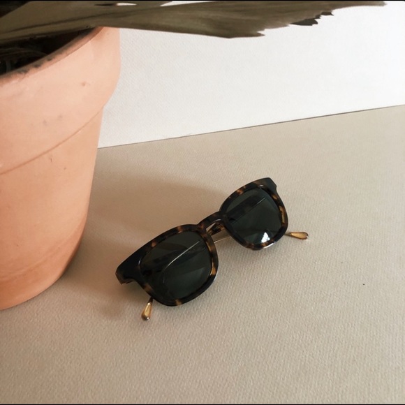 Oliver People’s Tortoiseshell Sunglasses - Picture 5 of 5